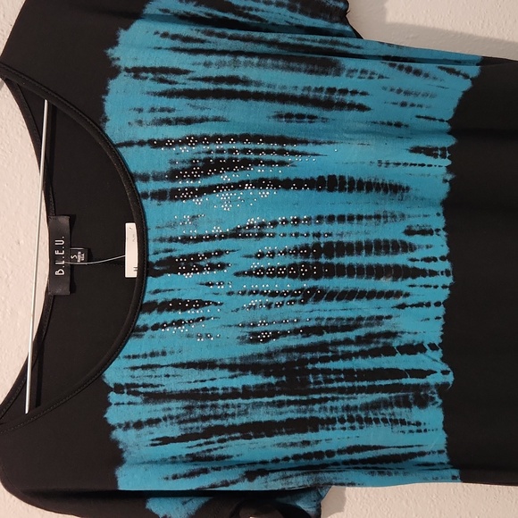 B.L.U.E Womans Top sz Small New - Picture 2 of 5